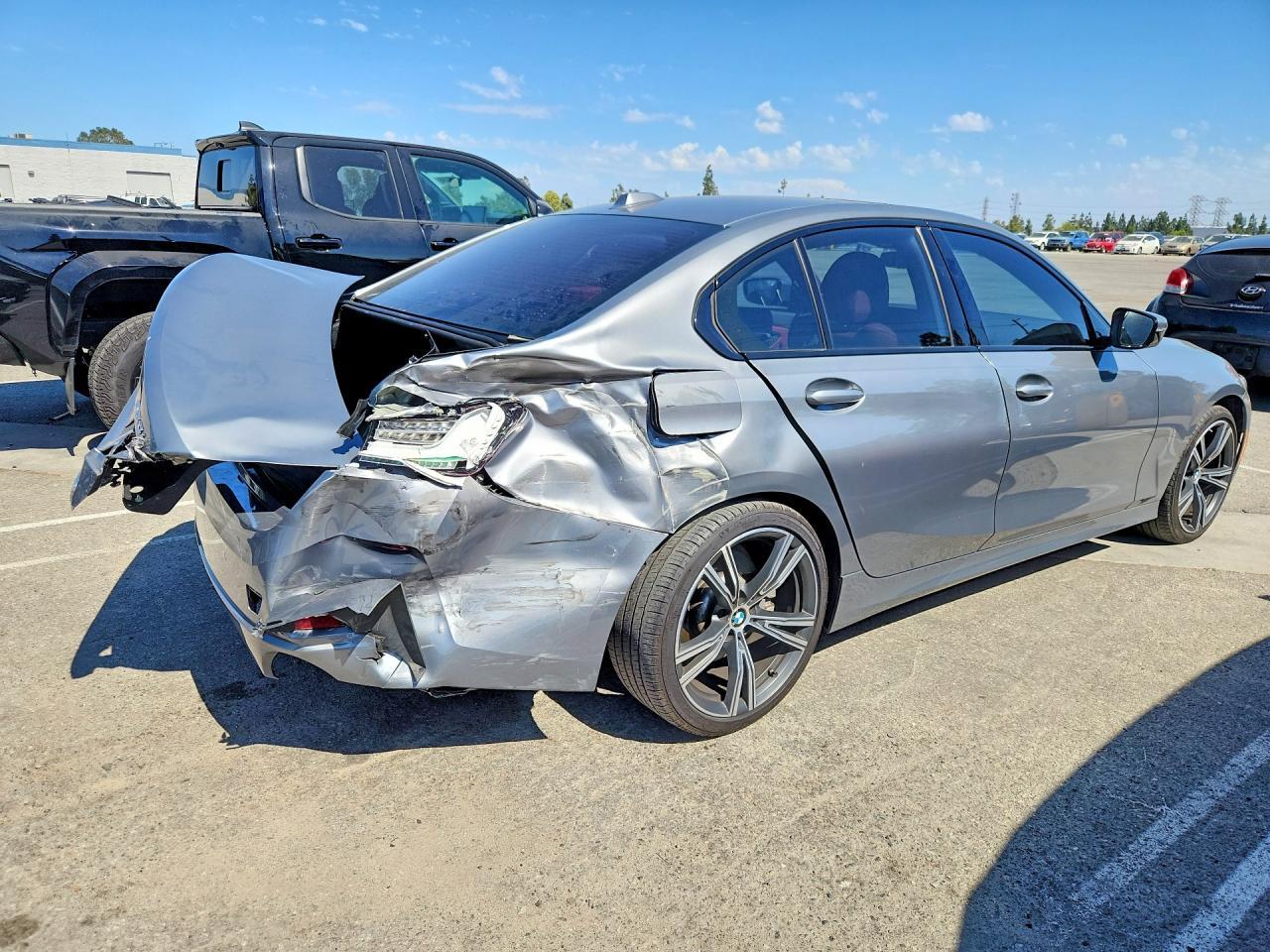 2023 BMW 330I - zdjęcie 3