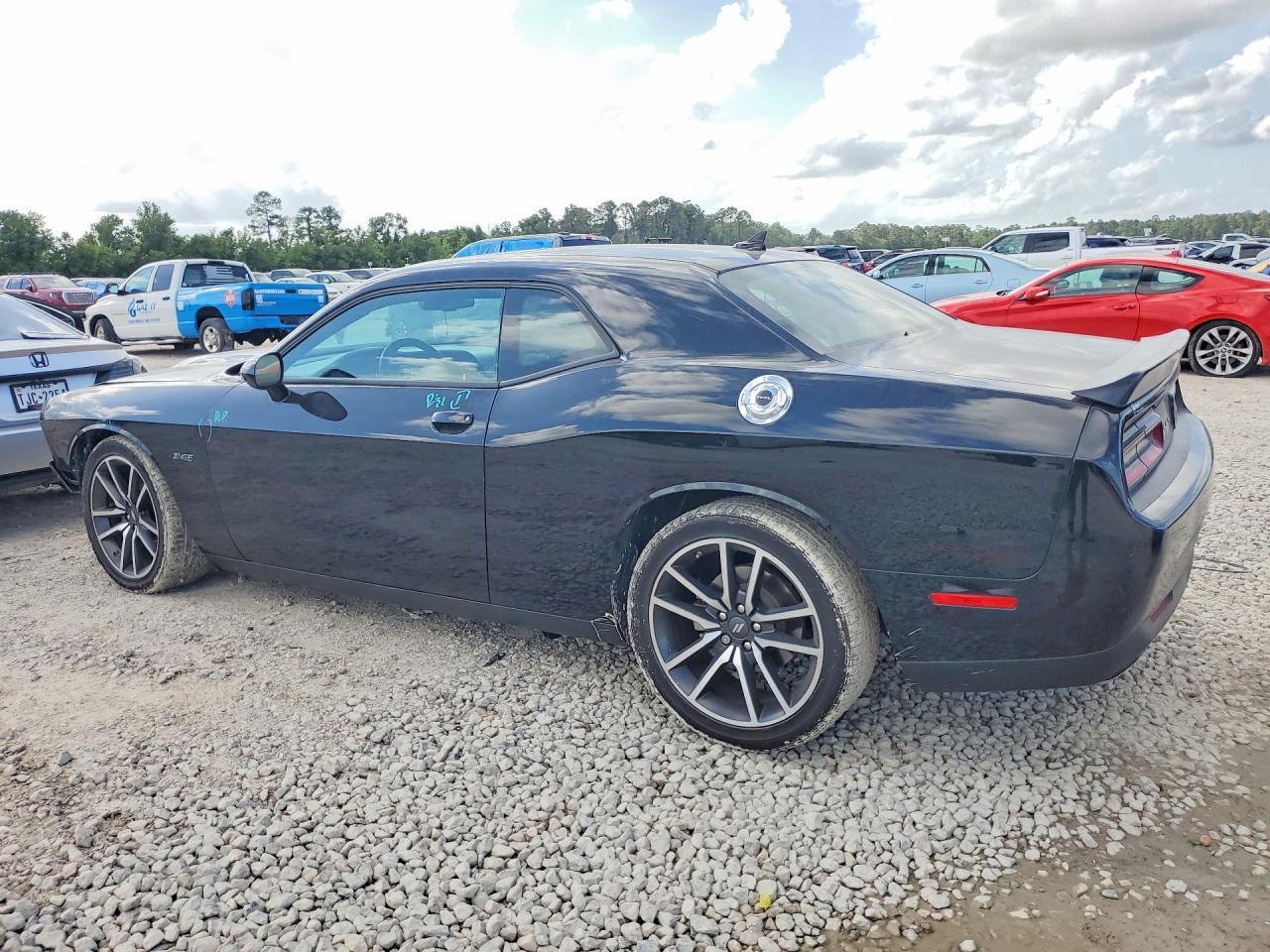 2023 Dodge Challenger R/T - zdjęcie 2