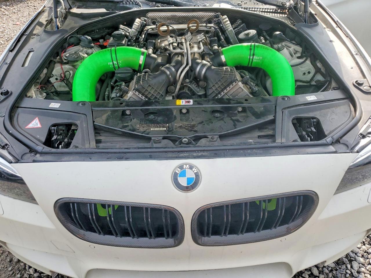 2013 BMW M5 - zdjęcie 11