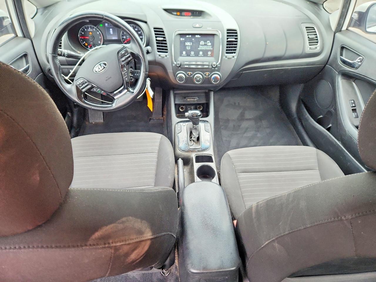 2017 Kia Forte S - zdjęcie 8