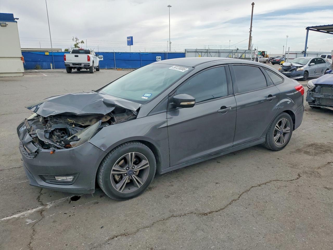 2017 Ford Focus Se - zdjęcie główne