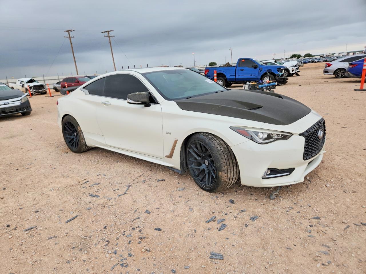 Infiniti Q60 - zdjęcie 4