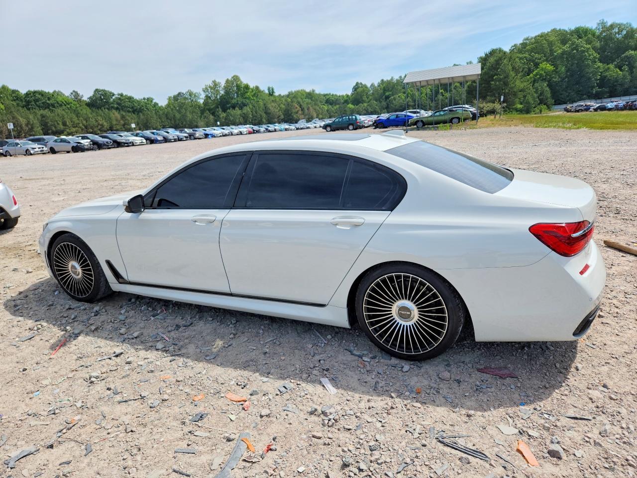 2016 BMW 740 I - zdjęcie 2
