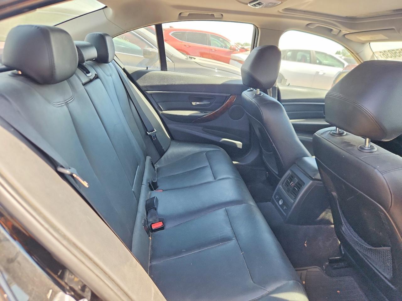 2013 BMW 328 Xi - zdjęcie 10
