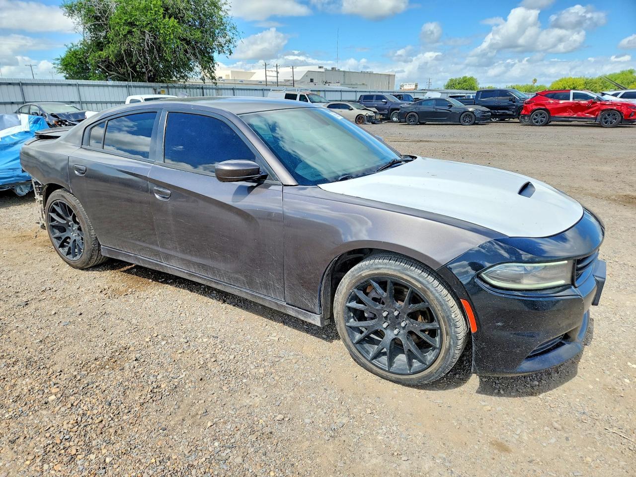 2016 Dodge Charger R - zdjęcie 4