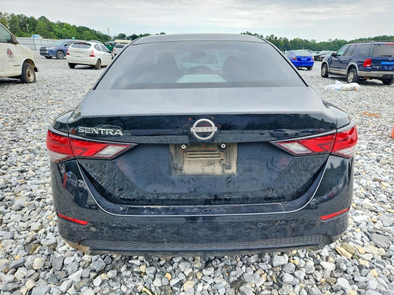 2024 Nissan Sentra S - zdjęcie 6