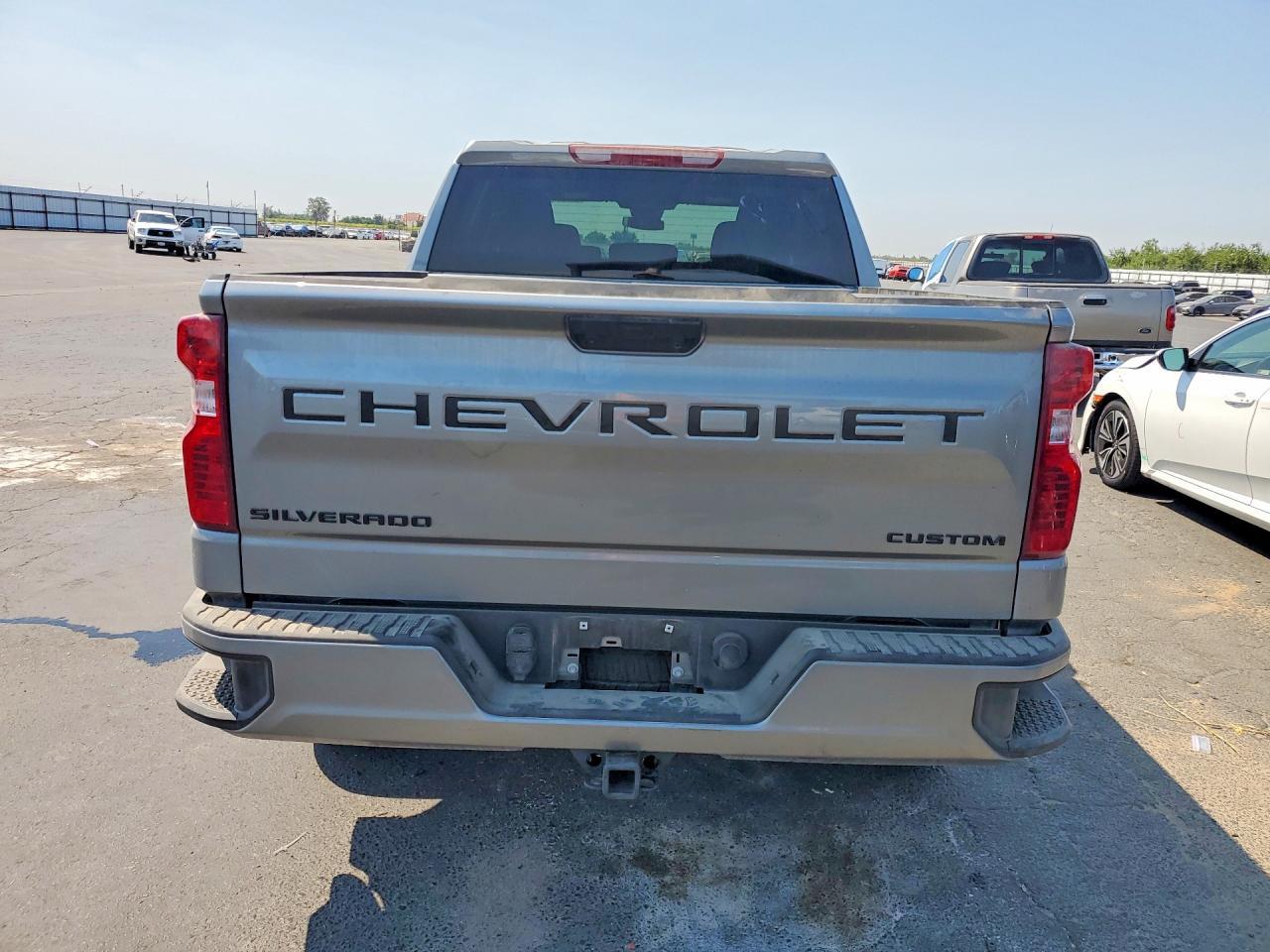 2026 Chevrolet Silverado C1500 Custom - zdjęcie 6