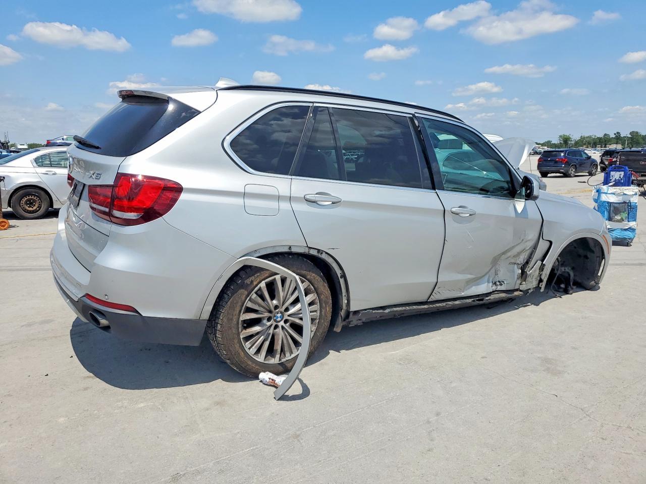 2016 BMW X5 xDrive35I - zdjęcie 3