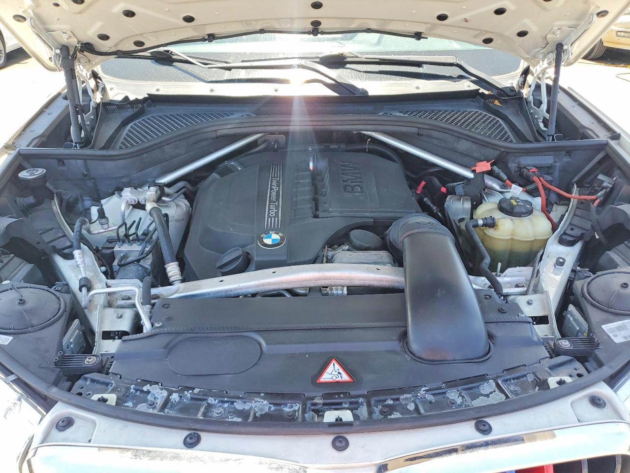2016 BMW X5 xDrive35I - zdjęcie 12