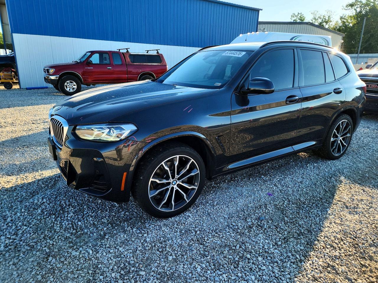 2022 BMW X3 xDrive30I - zdjęcie główne