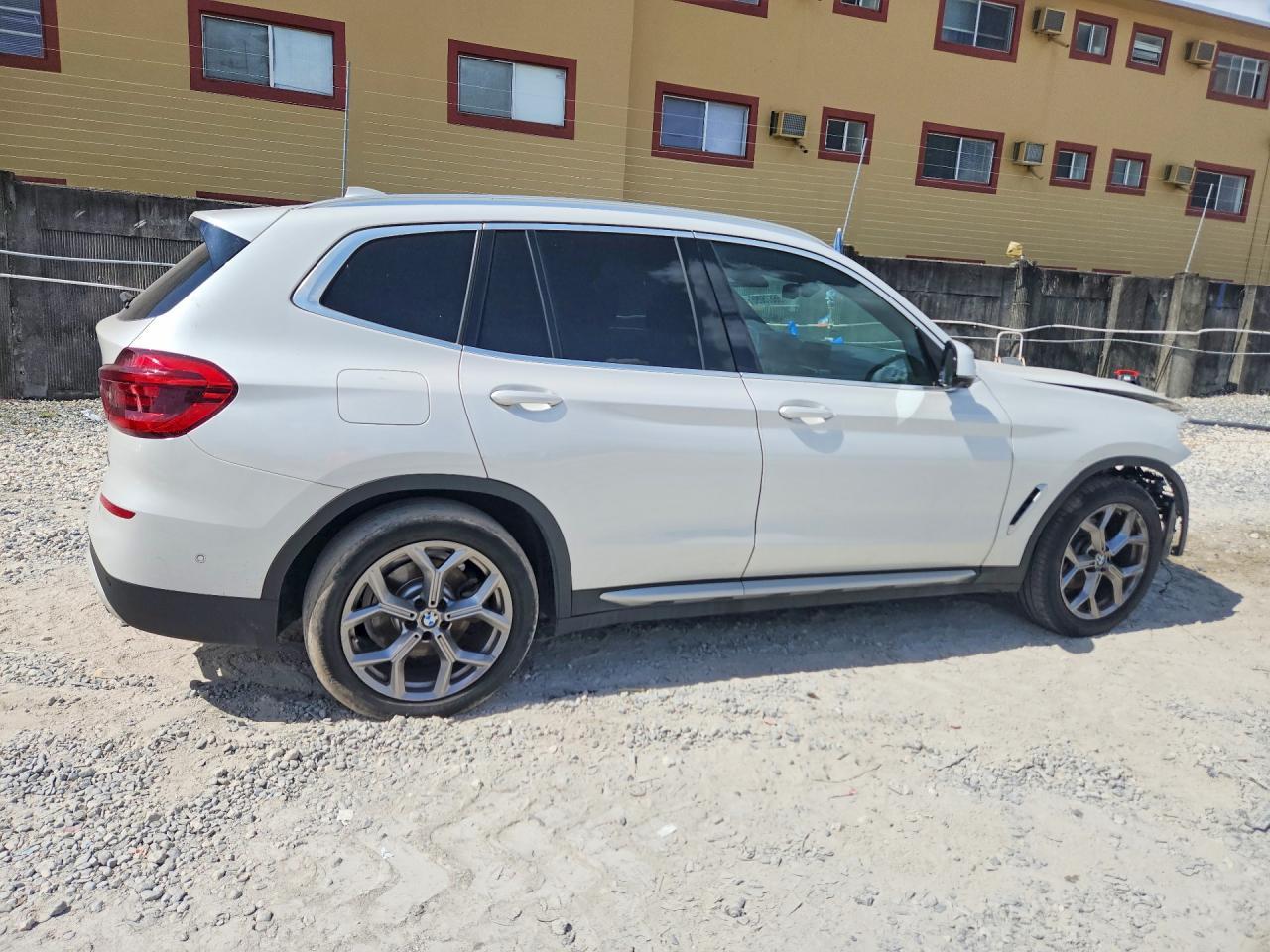 2021 BMW X3 Sdrive30I - zdjęcie 3