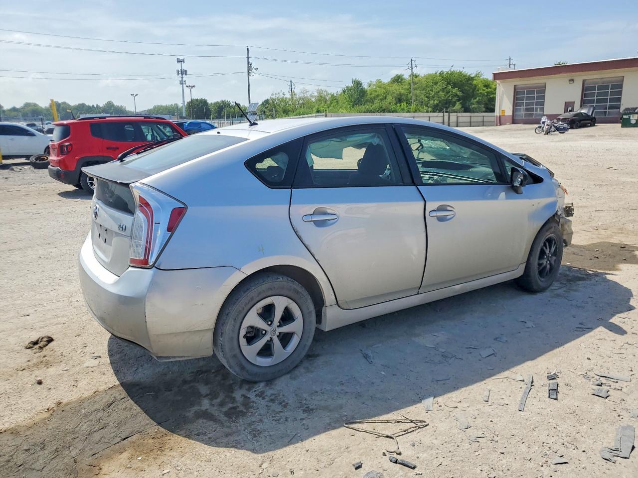 2013 Toyota Prius Two - zdjęcie 3