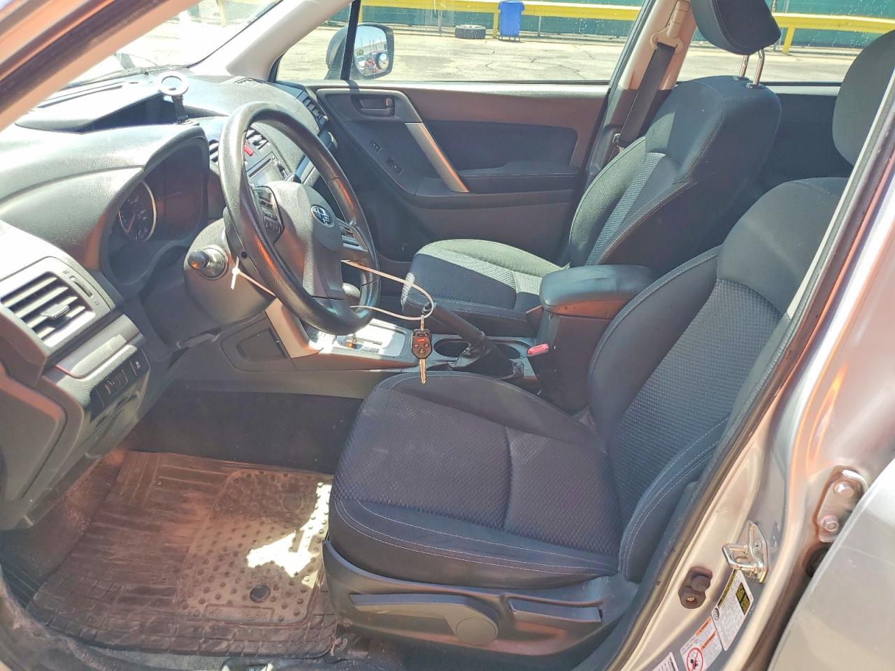 2014 Subaru Forester 2.5I - zdjęcie 7