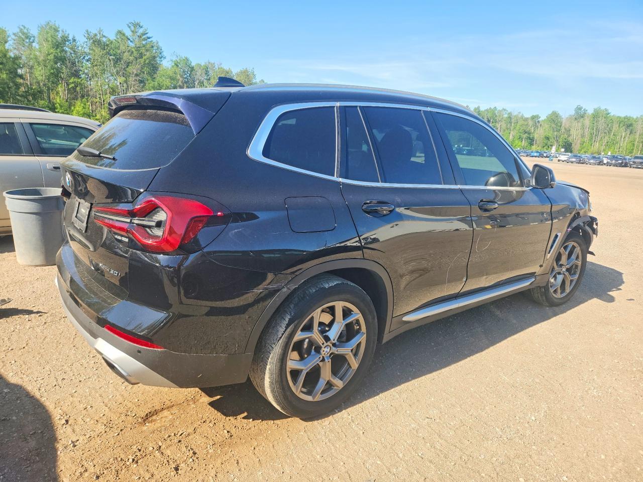 2022 BMW X3 xDrive30I - zdjęcie 3