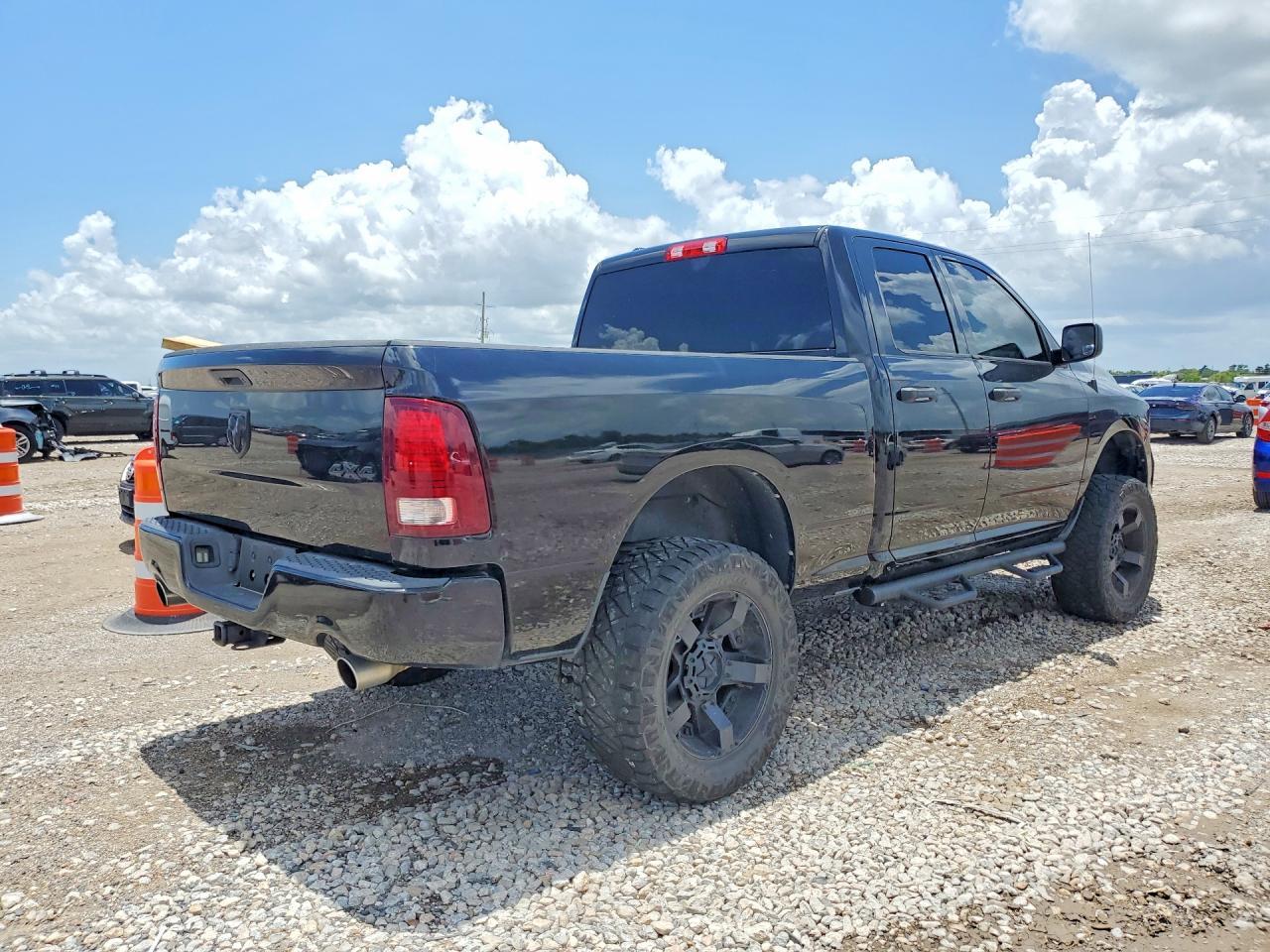 2015 Ram 1500 St - zdjęcie 3
