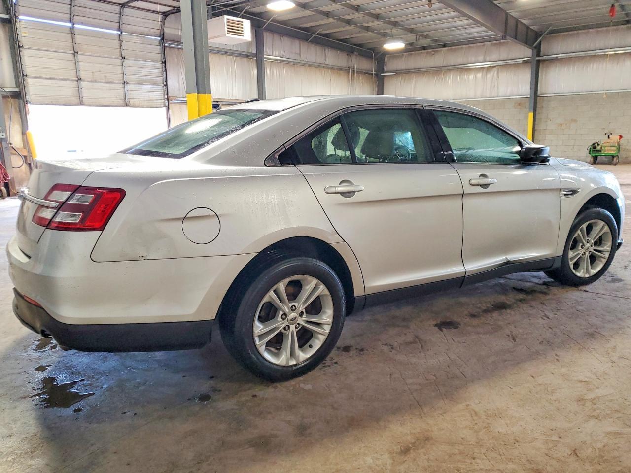 2016 Ford Taurus Se - zdjęcie 3