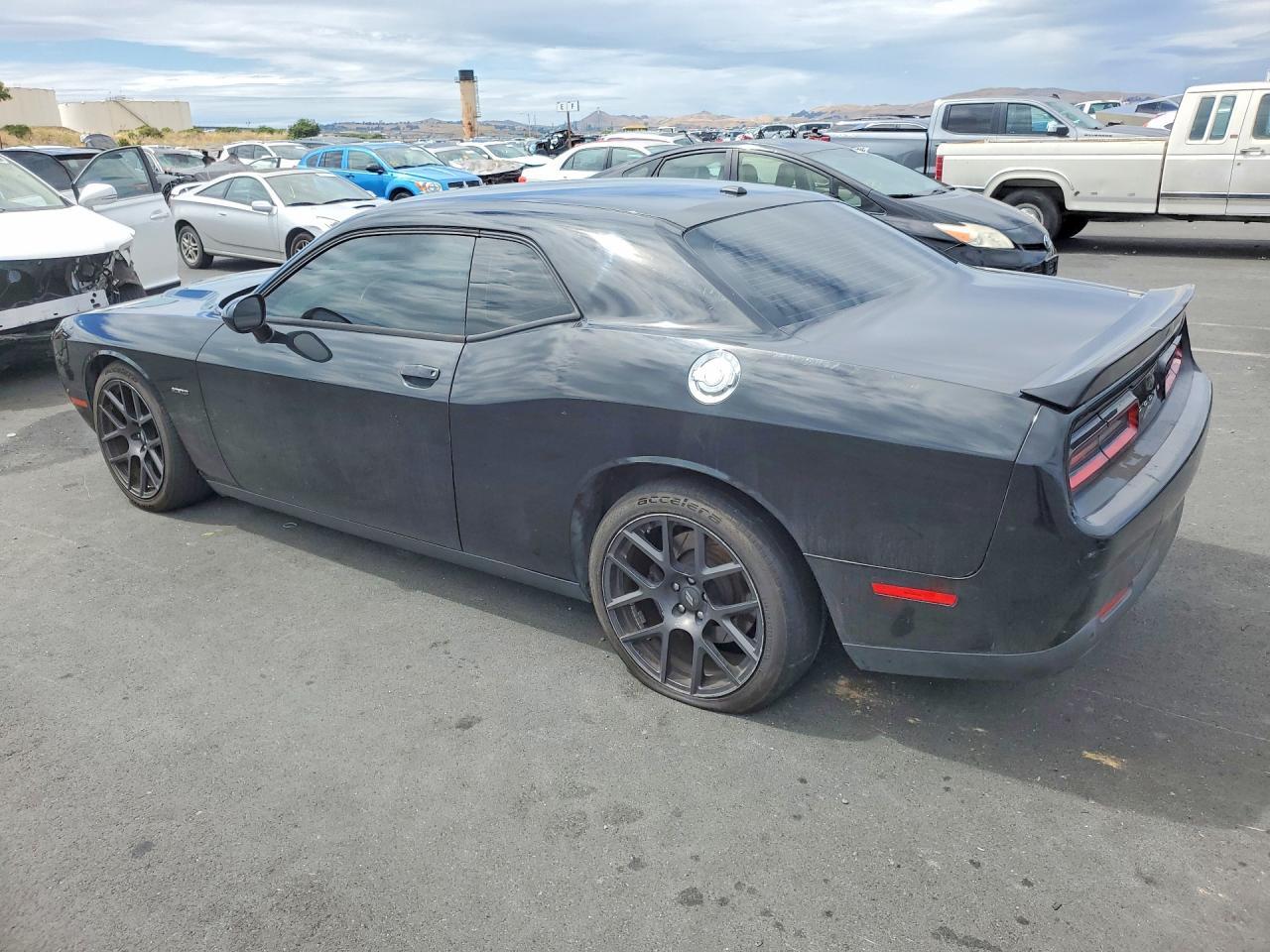2018 Dodge Challenger R - zdjęcie 2