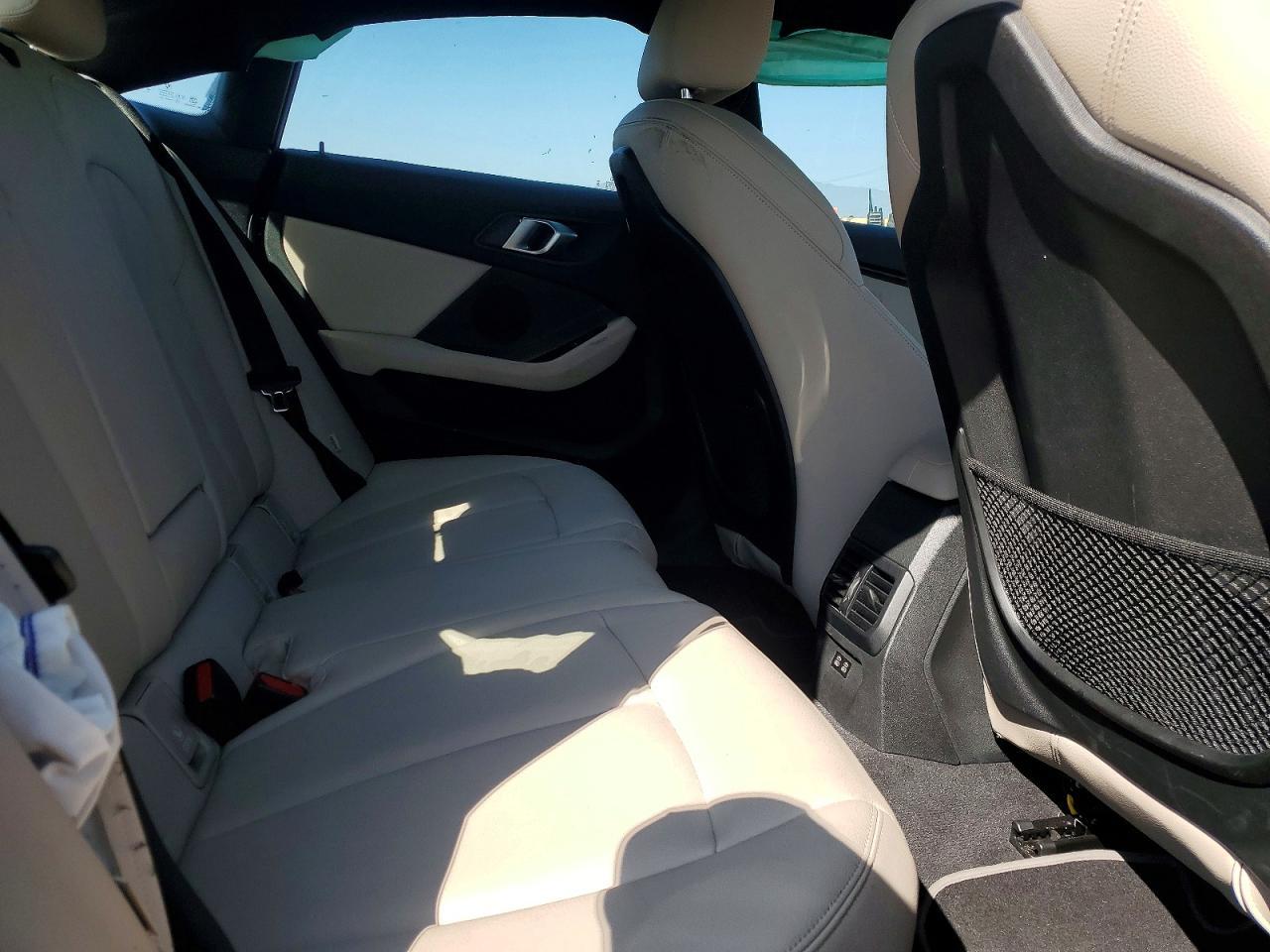 2024 BMW Seria 2 228i - zdjęcie 10