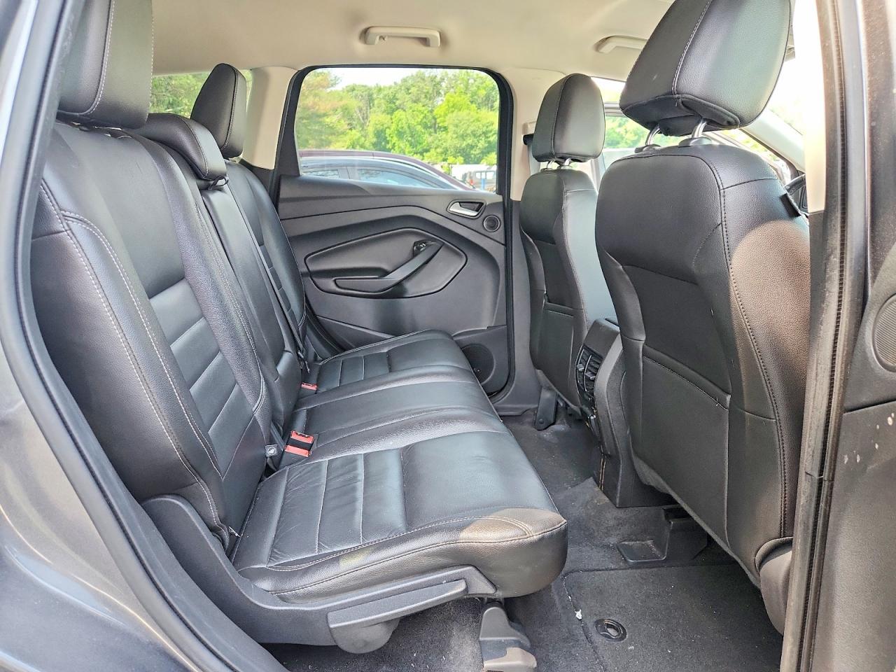 2014 Ford Escape Titanium - zdjęcie 10