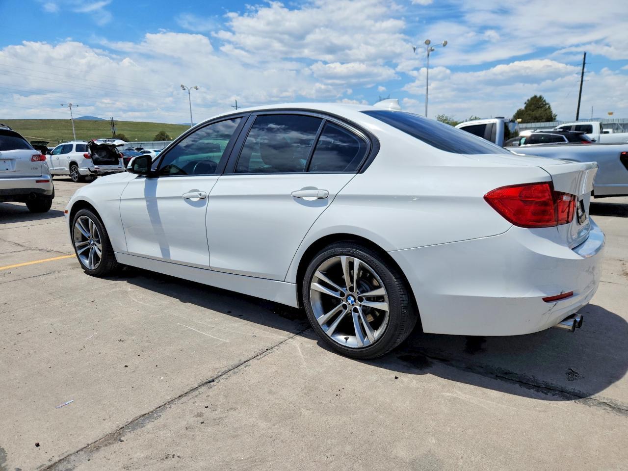BMW Seria 3 - zdjęcie 2