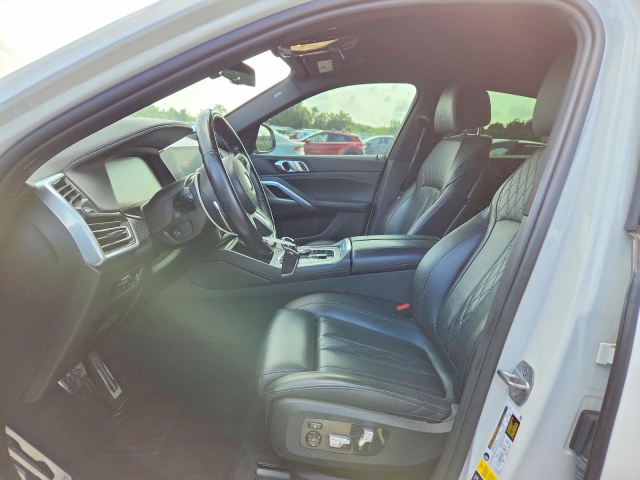 2023 BMW X6 xDrive40I - zdjęcie 7