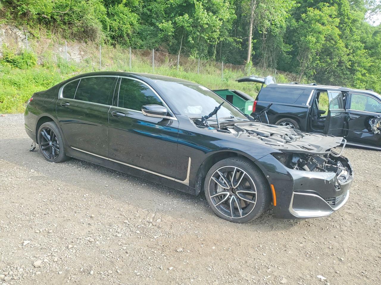 2022 BMW Seria 7 750i - zdjęcie 4
