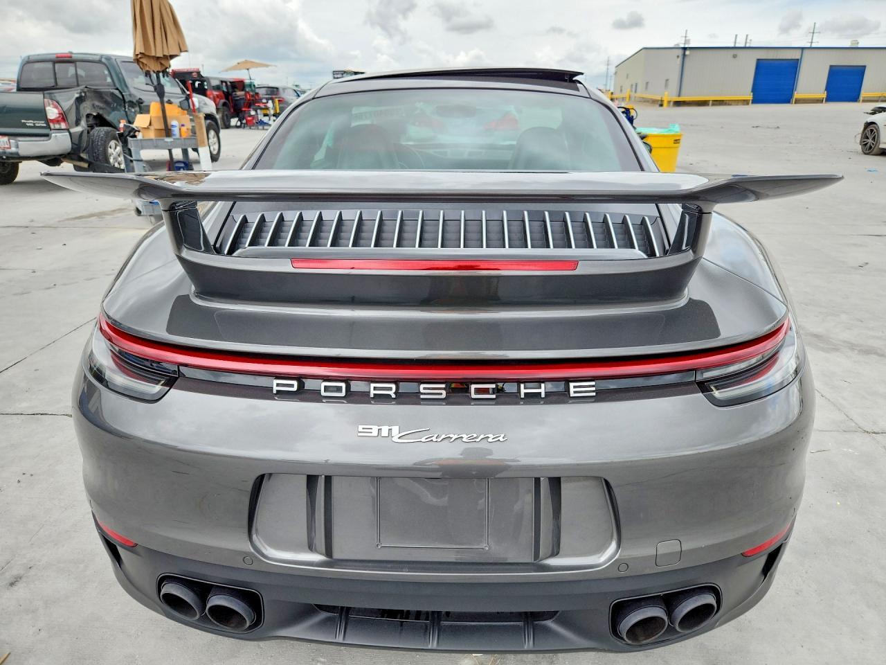 2023 Porsche 911 Carrera - zdjęcie 6