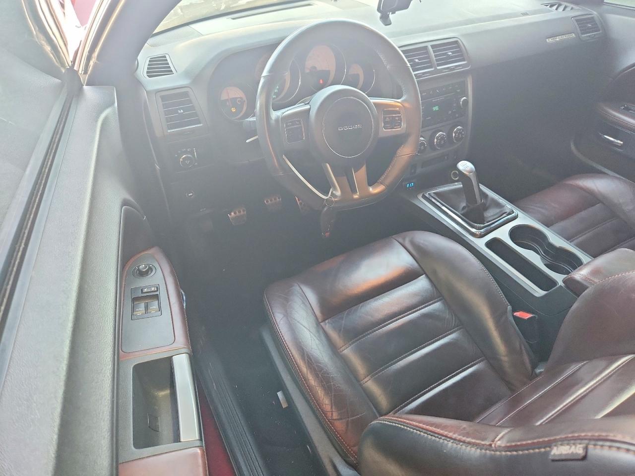 2014 Dodge Challenger R - zdjęcie 8