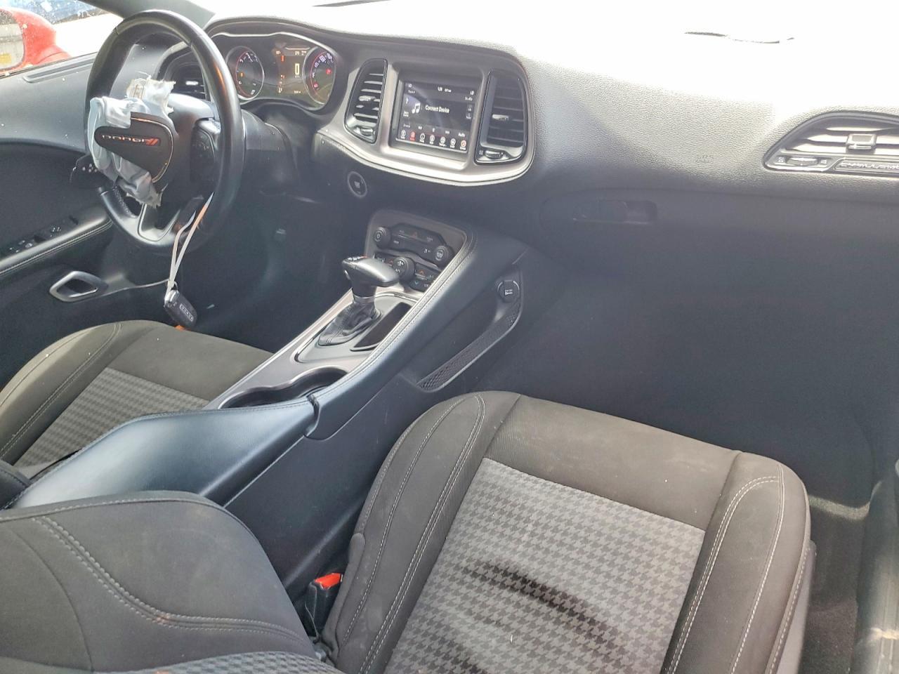 2023 Dodge Challenger Sxt - zdjęcie 8