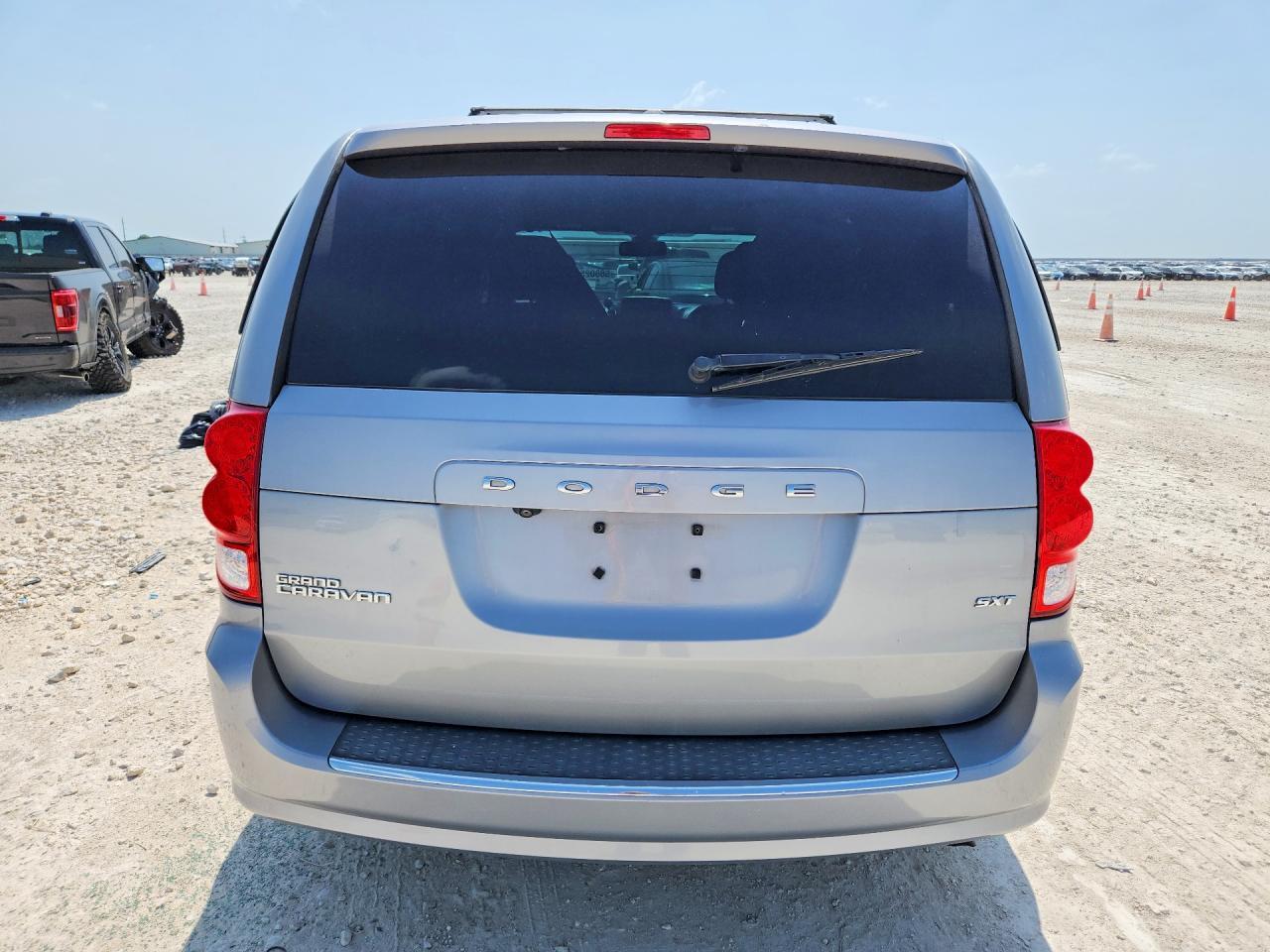 2020 Dodge Grand Caravan Sxt - zdjęcie 6
