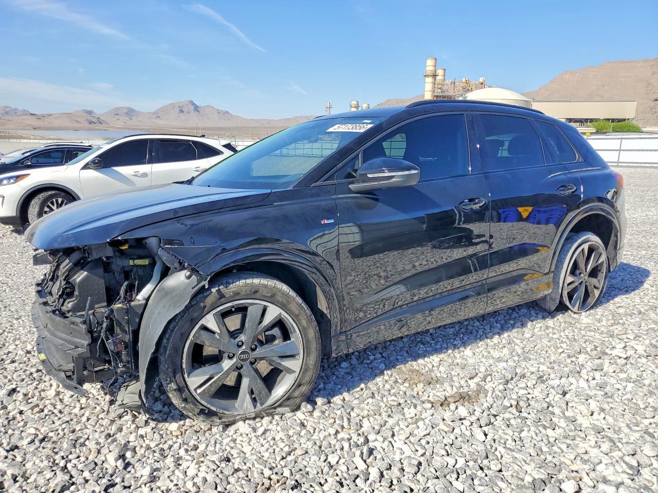 Audi Q4 e-tron - zdjęcie 1
