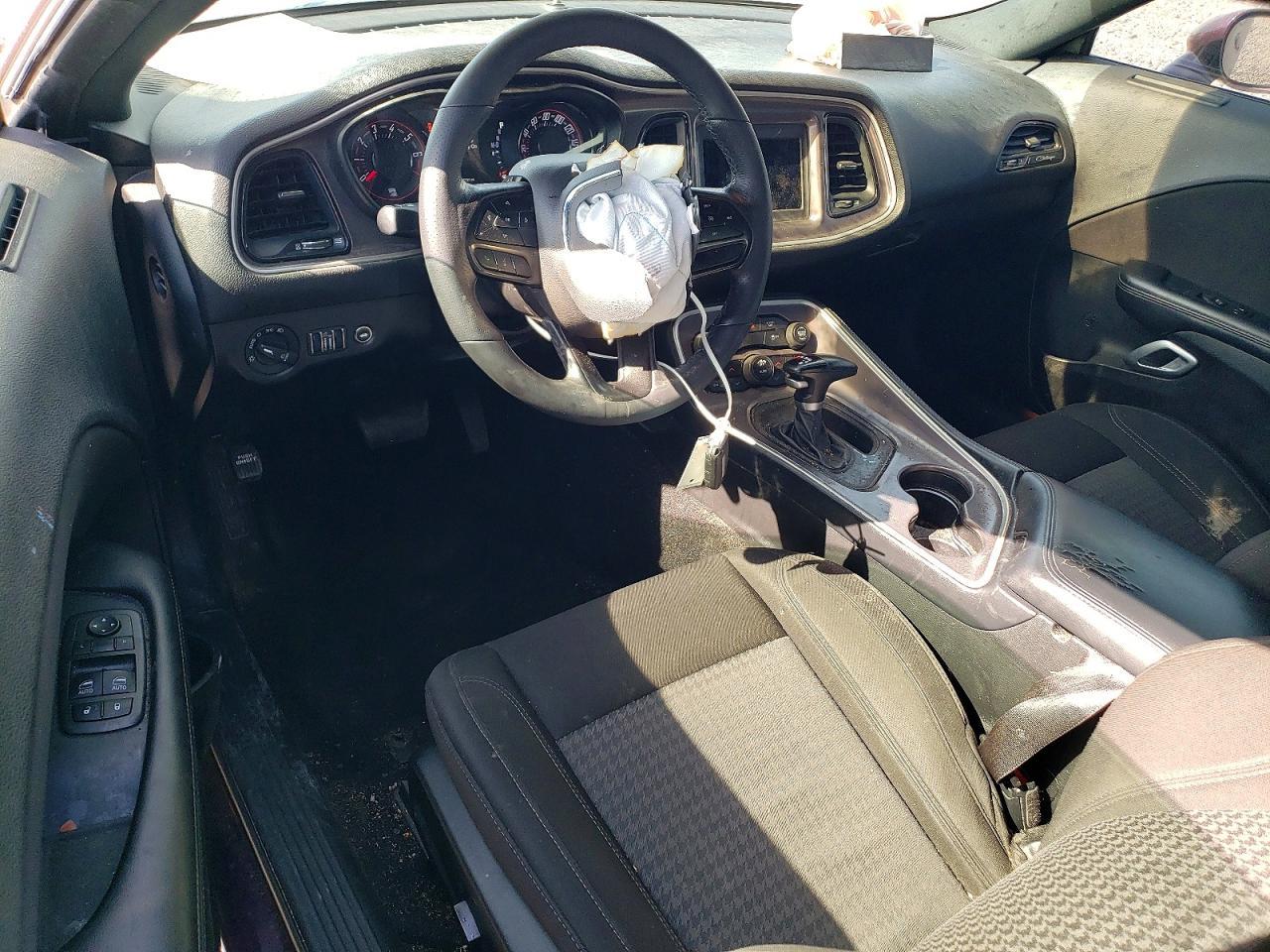 2022 Dodge Challenger Sxt - zdjęcie 8