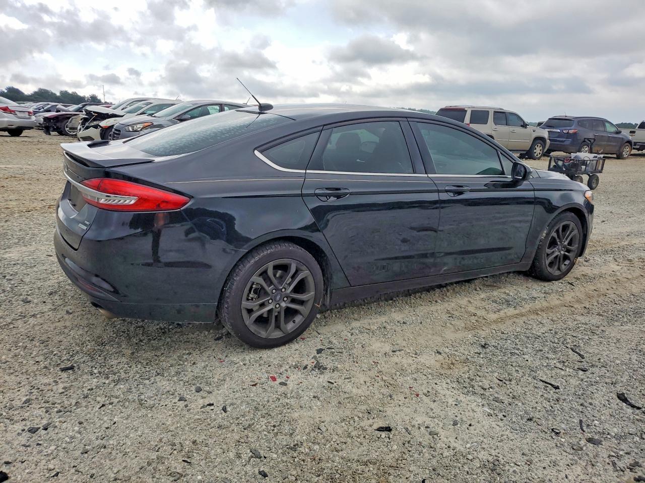 2018 Ford Fusion Se - zdjęcie 3