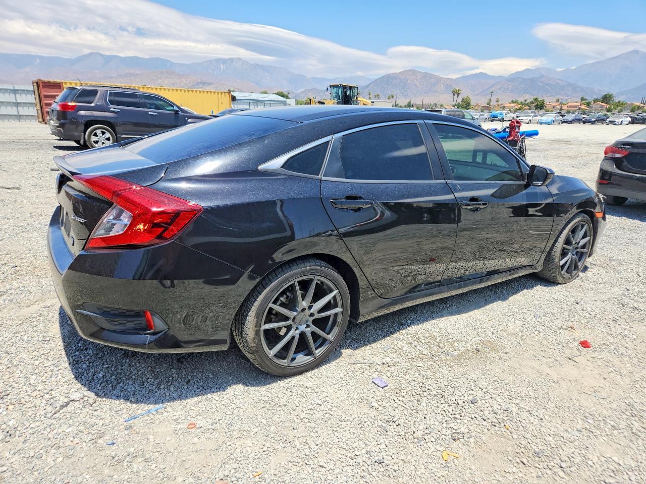 2020 Honda Civic Sport - zdjęcie 3