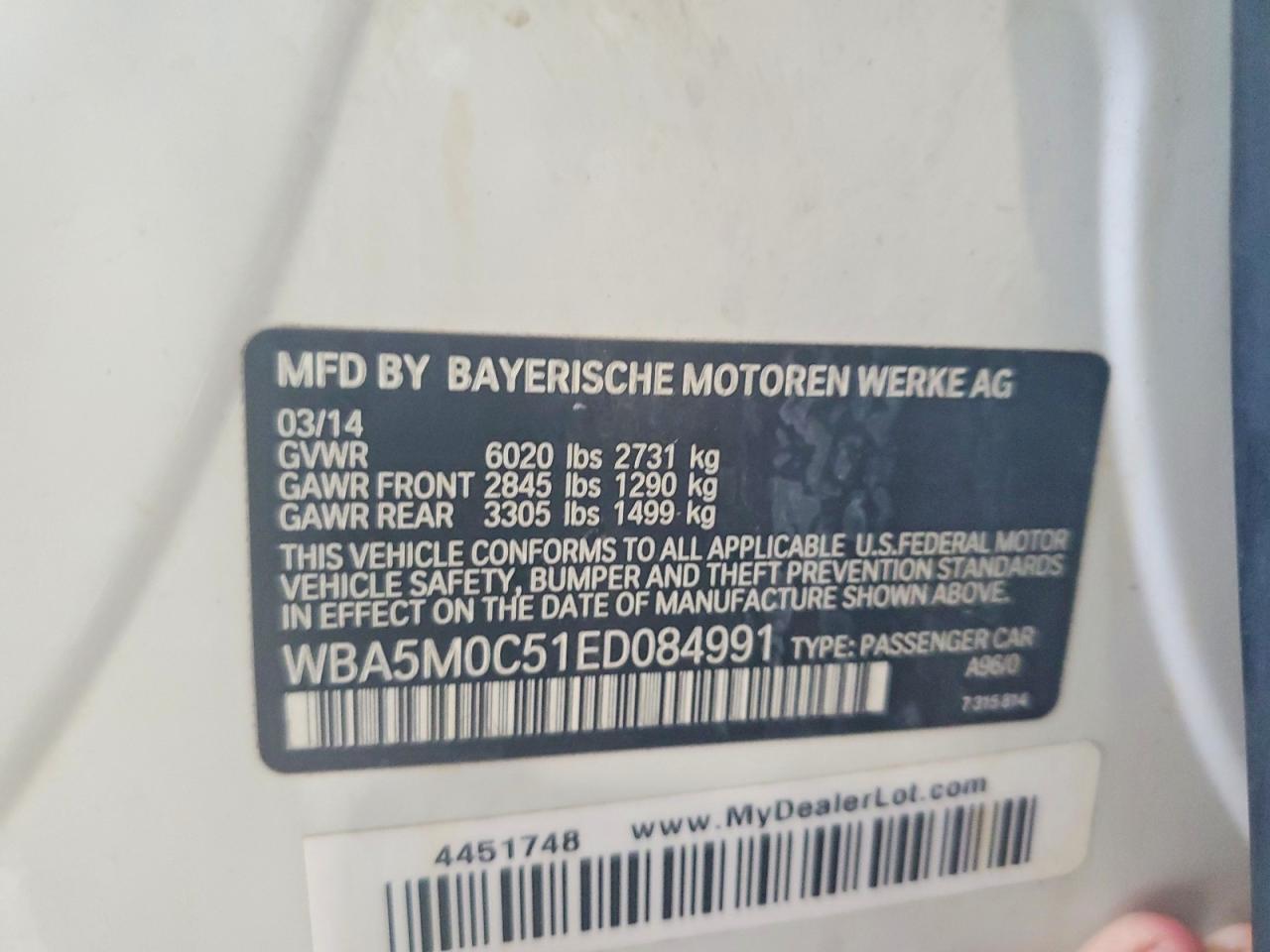 2014 BMW Seria 5 550i - zdjęcie 12