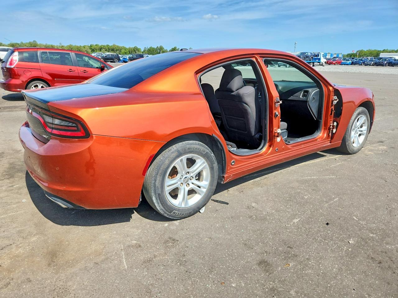 2020 Dodge Charger Sxt - zdjęcie 3