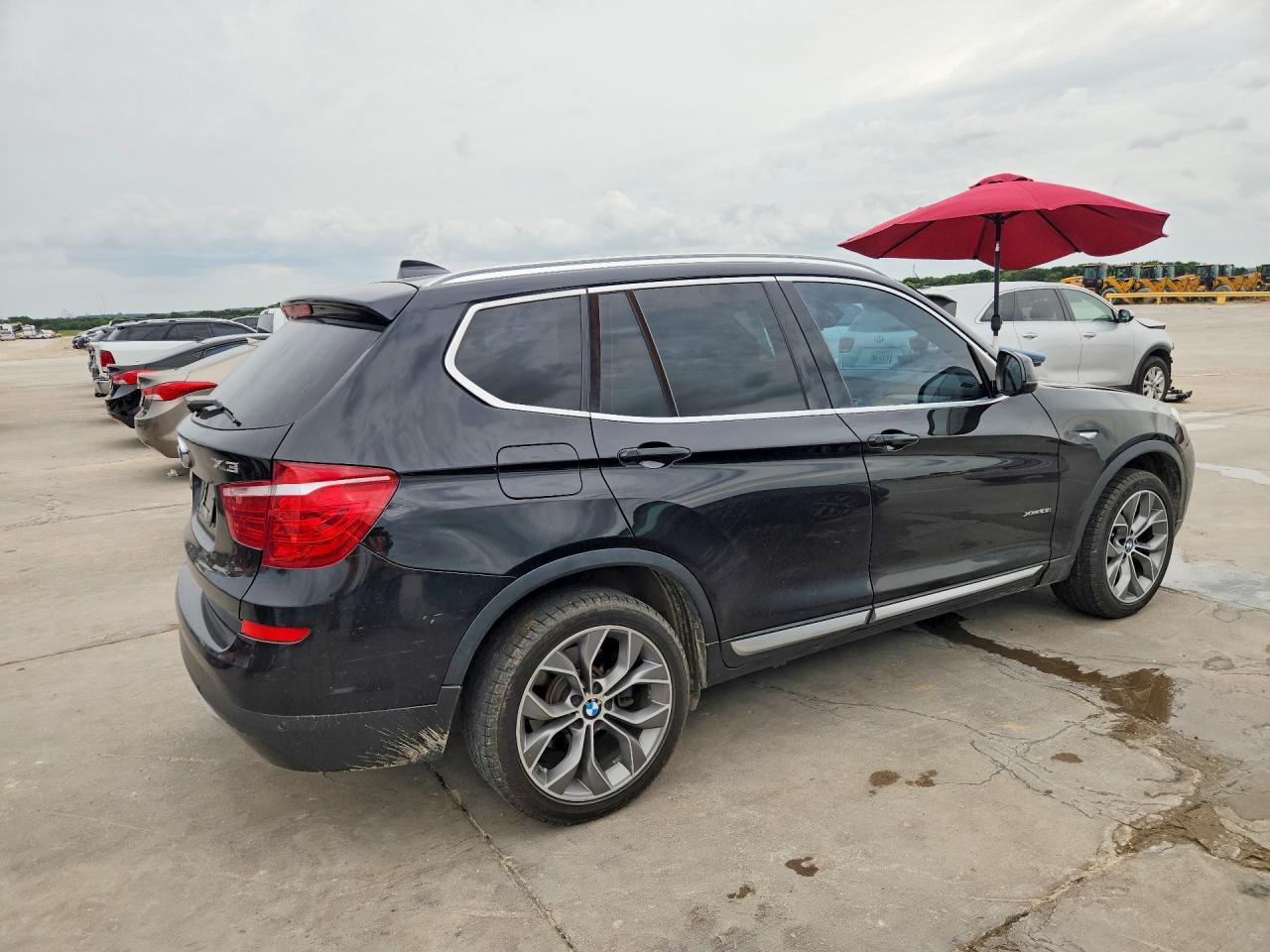 2015 BMW X3 xDrive28I - zdjęcie 3
