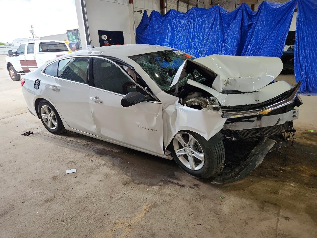 2019 Chevrolet Malibu Ls - zdjęcie 4