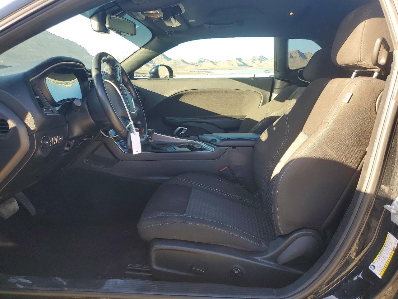 2021 Dodge Challenger Sxt - zdjęcie 7
