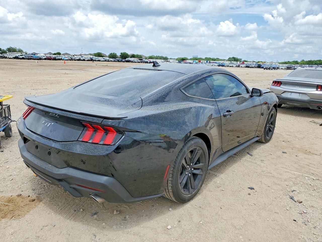 2024 Ford Gt - zdjęcie 3