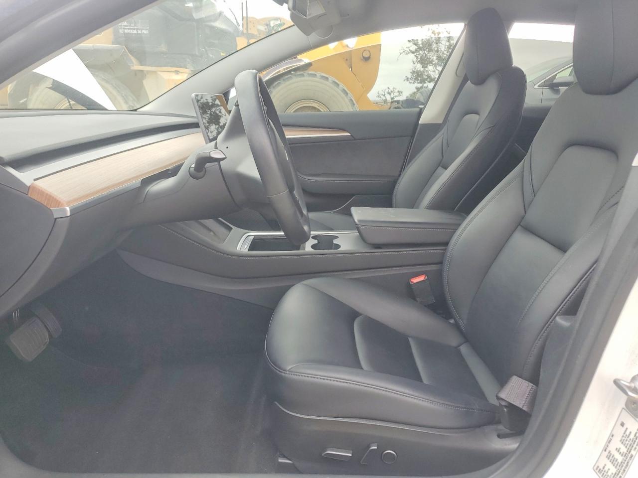 2023 Tesla Model 3 - zdjęcie 7