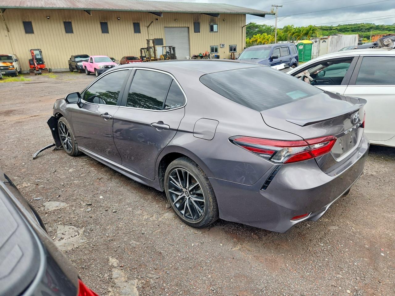 2024 Toyota Camry Se - zdjęcie 2