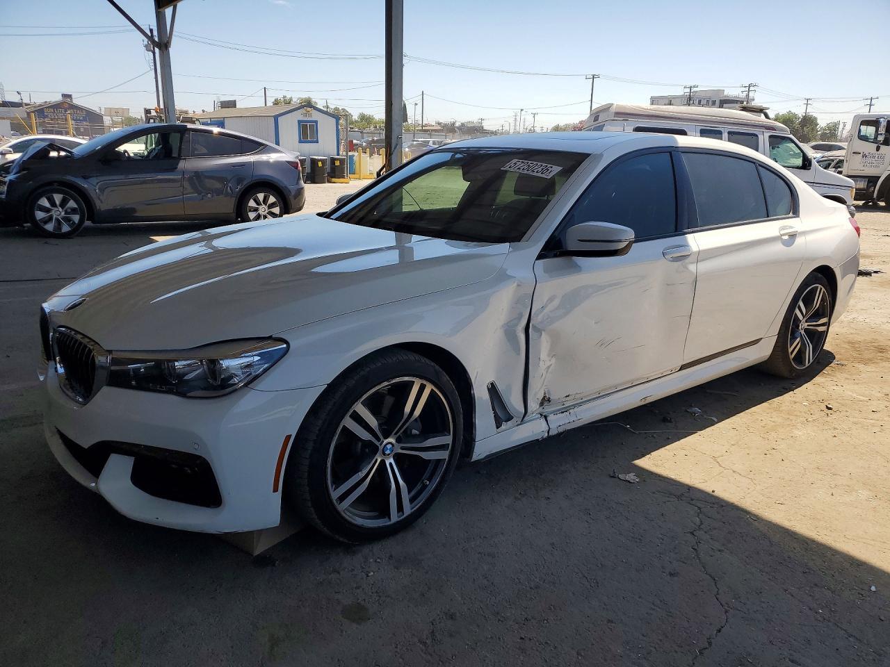 2016 BMW 740 I - zdjęcie główne