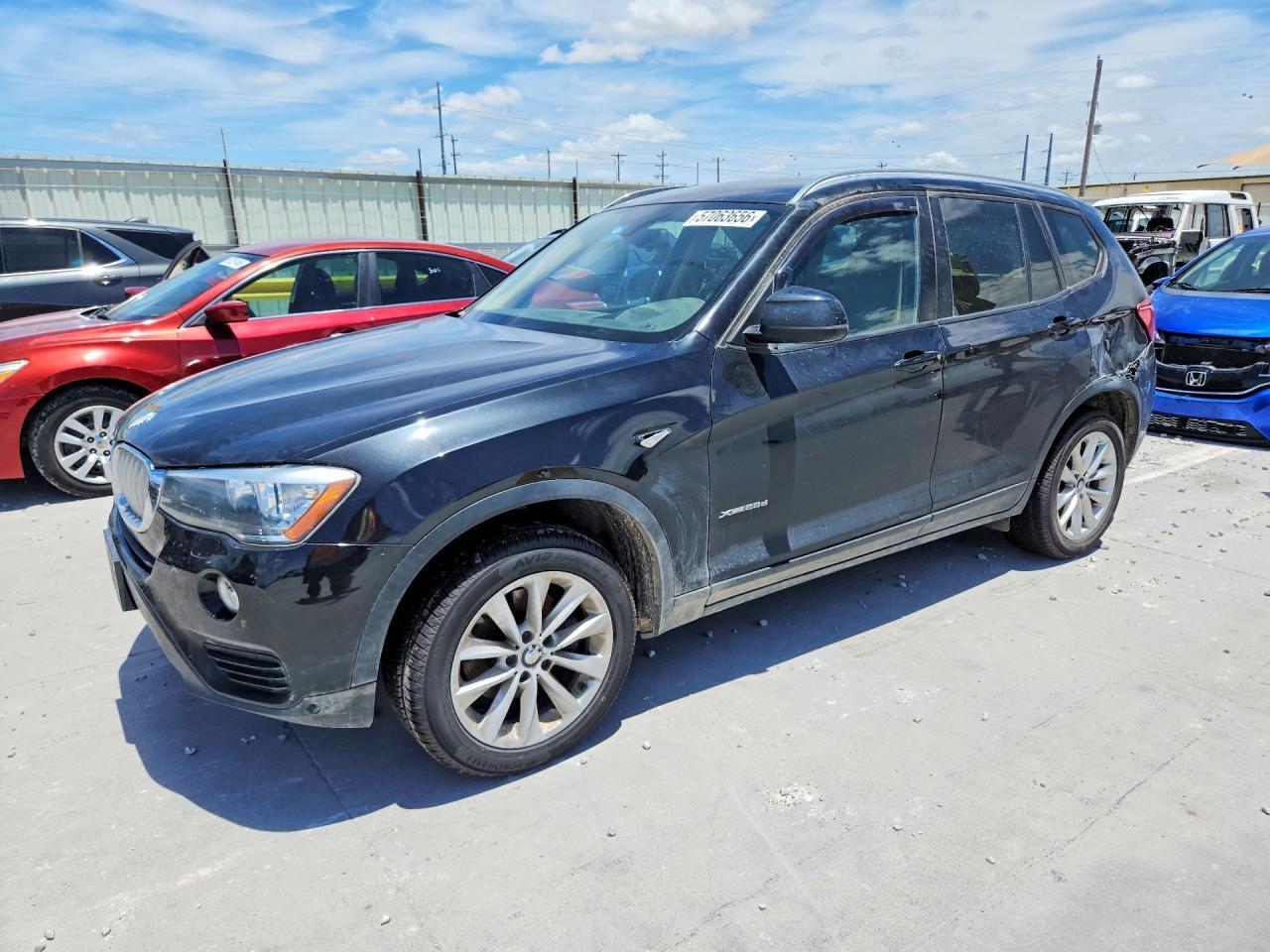 2015 BMW X3 xDrive28D - zdjęcie główne