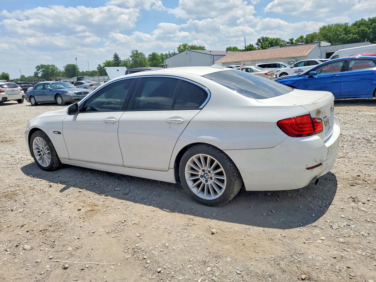 2013 BMW 535 Xi - zdjęcie 2