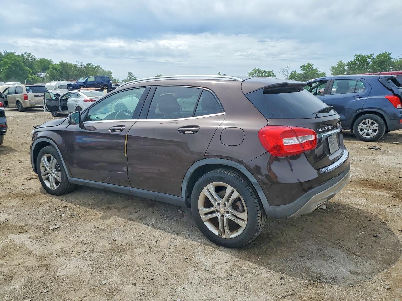 2015 Mercedes-Benz Gla 250 4Matic - zdjęcie 2