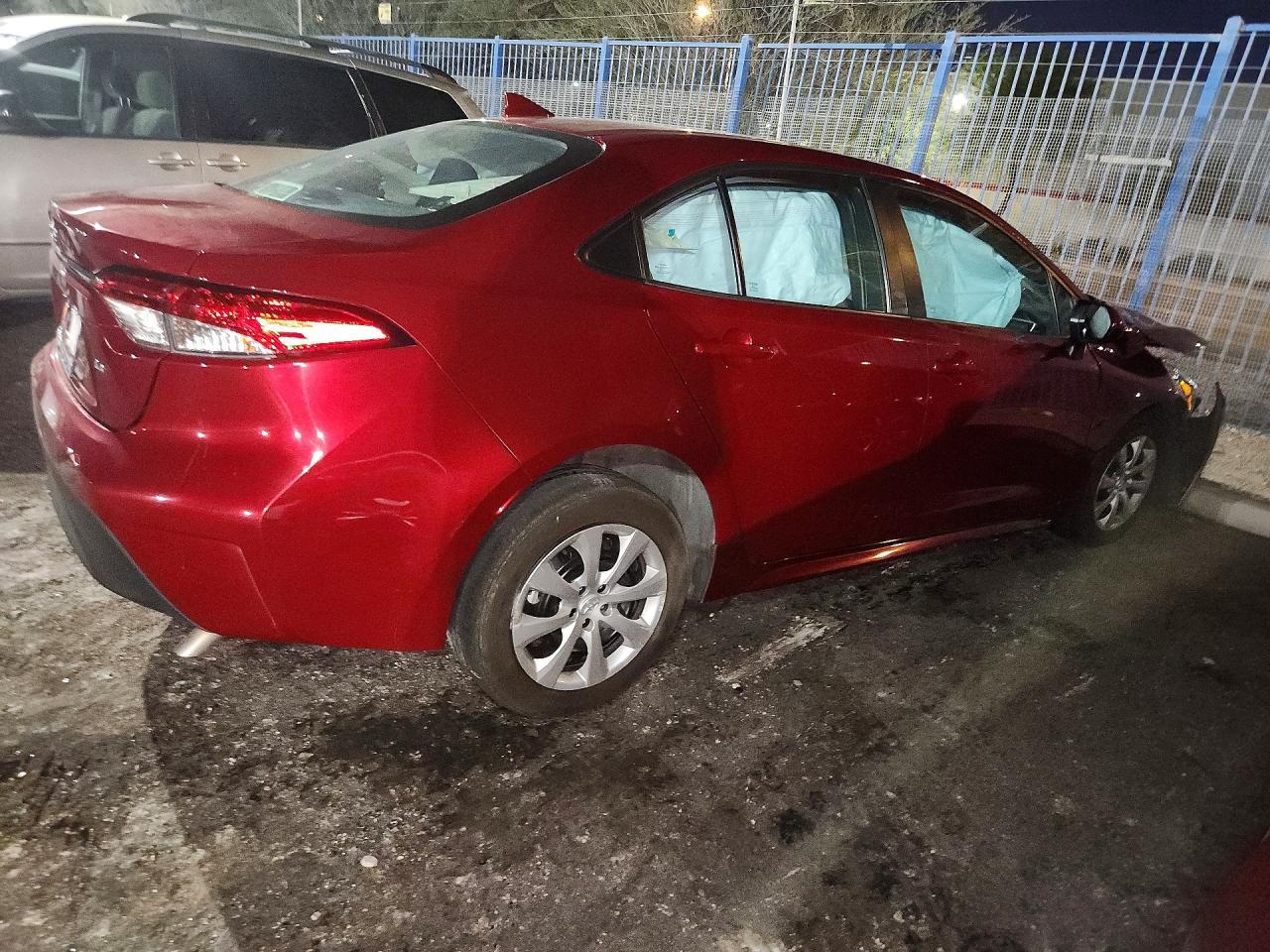 2024 Toyota Corolla Le - zdjęcie 3