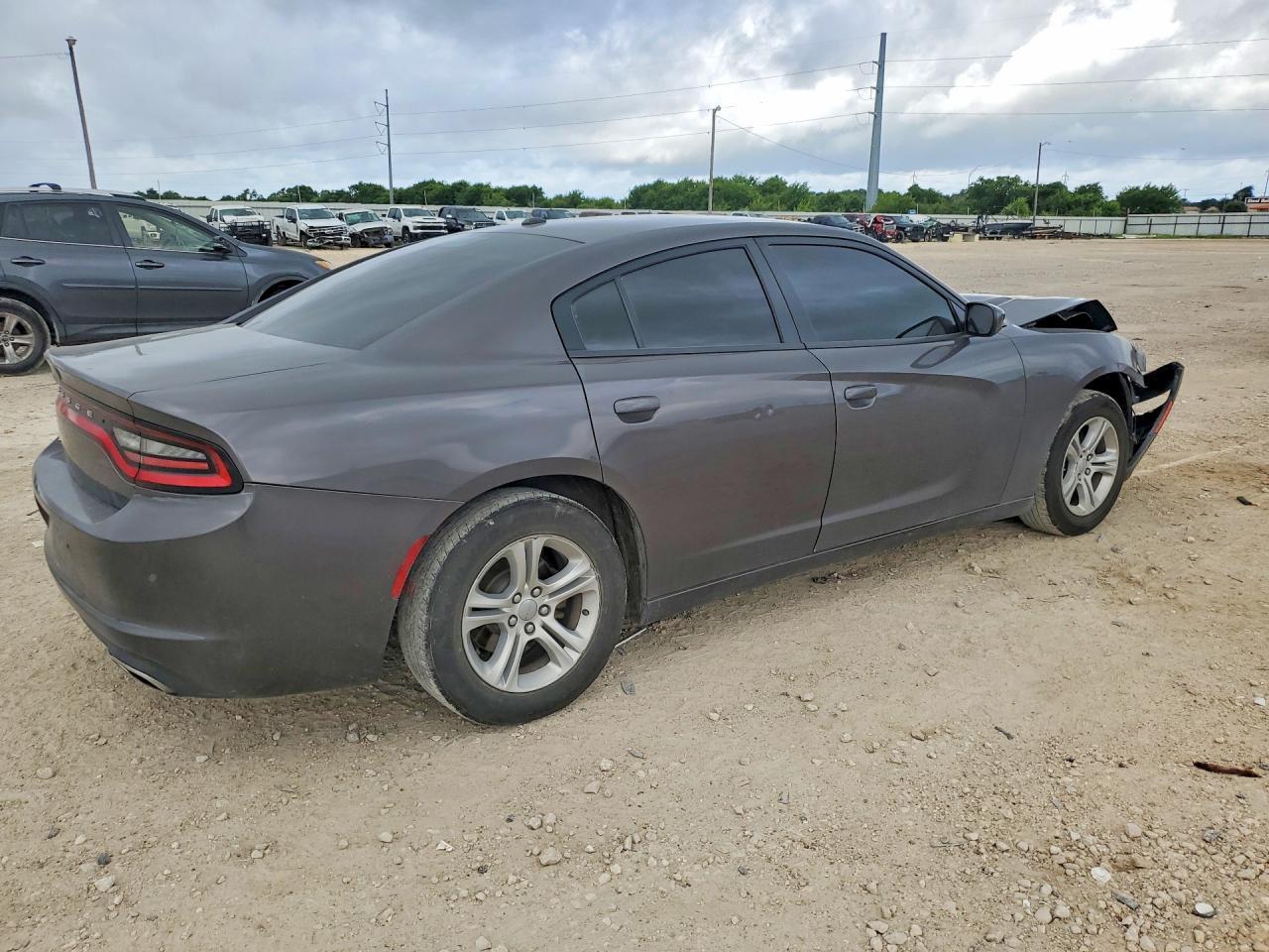 2022 Dodge Charger Sxt - zdjęcie 3