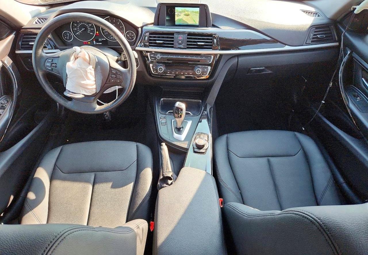 2018 BMW Seria 3 320i - zdjęcie 8