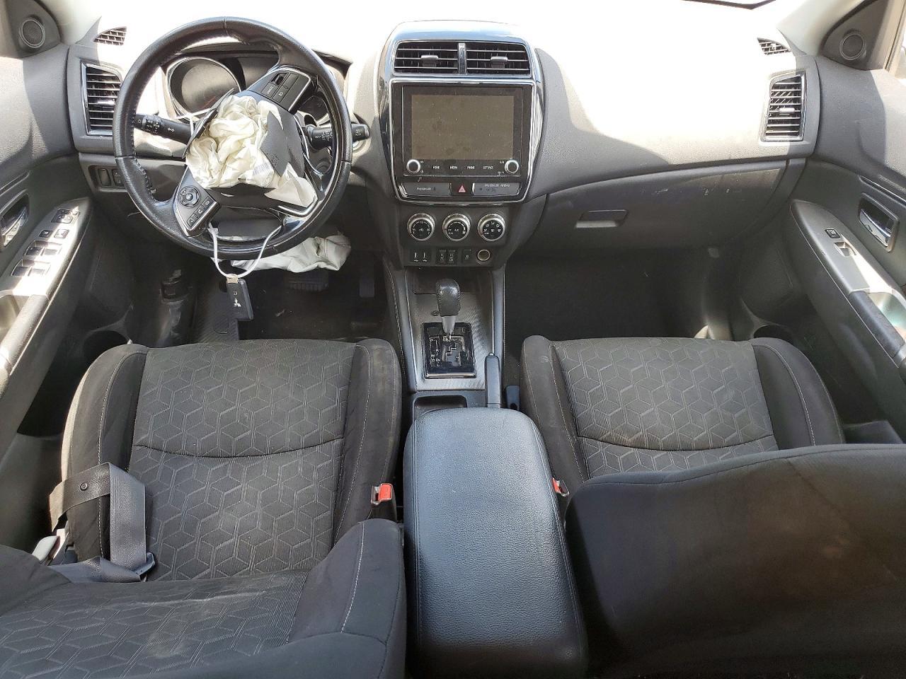 2020 Mitsubishi Outlander Sport Es - zdjęcie 8